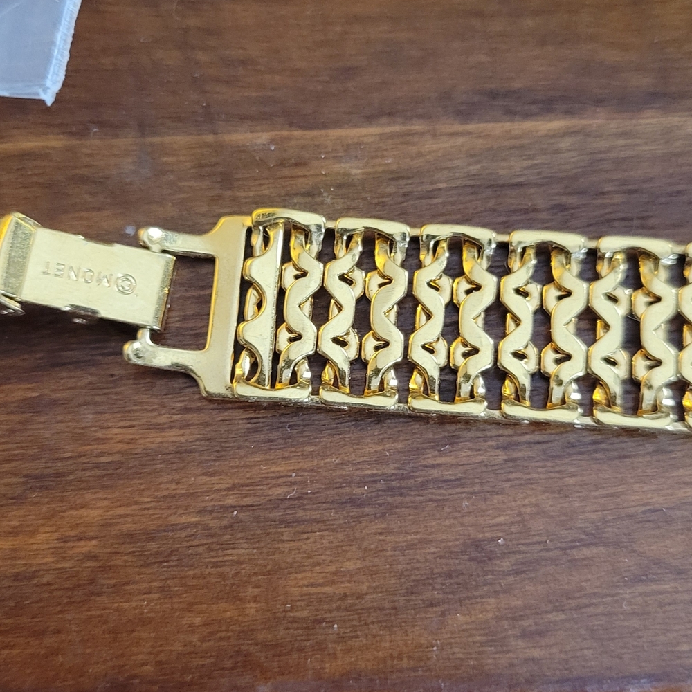 Monet Gold Bracelet